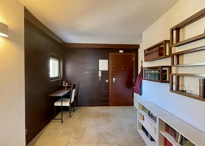 Exclusive Beachfront Apartment Torremolinos - Pool - Paddle - Tenis - Wifi - Central Aircon
