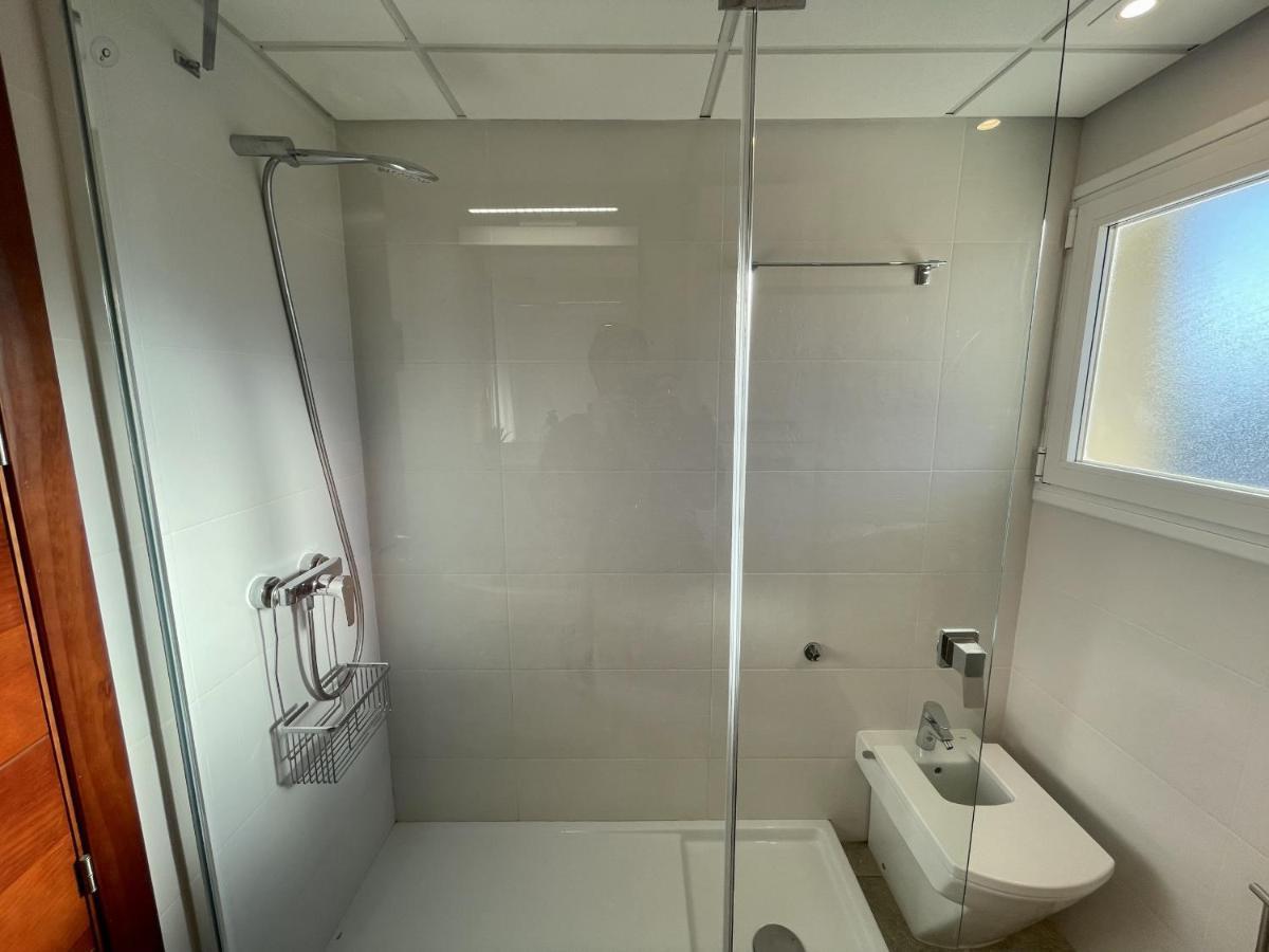 Apartamento Exclusive Beachfront - Pool - Paddle - Tenis - Wifi - Aircon