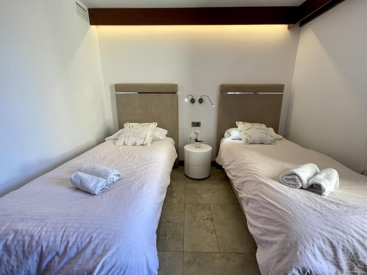 Exclusive Beachfront - Pool - Paddle - Tenis - Wifi - Aircon Apartamento Torremolinos