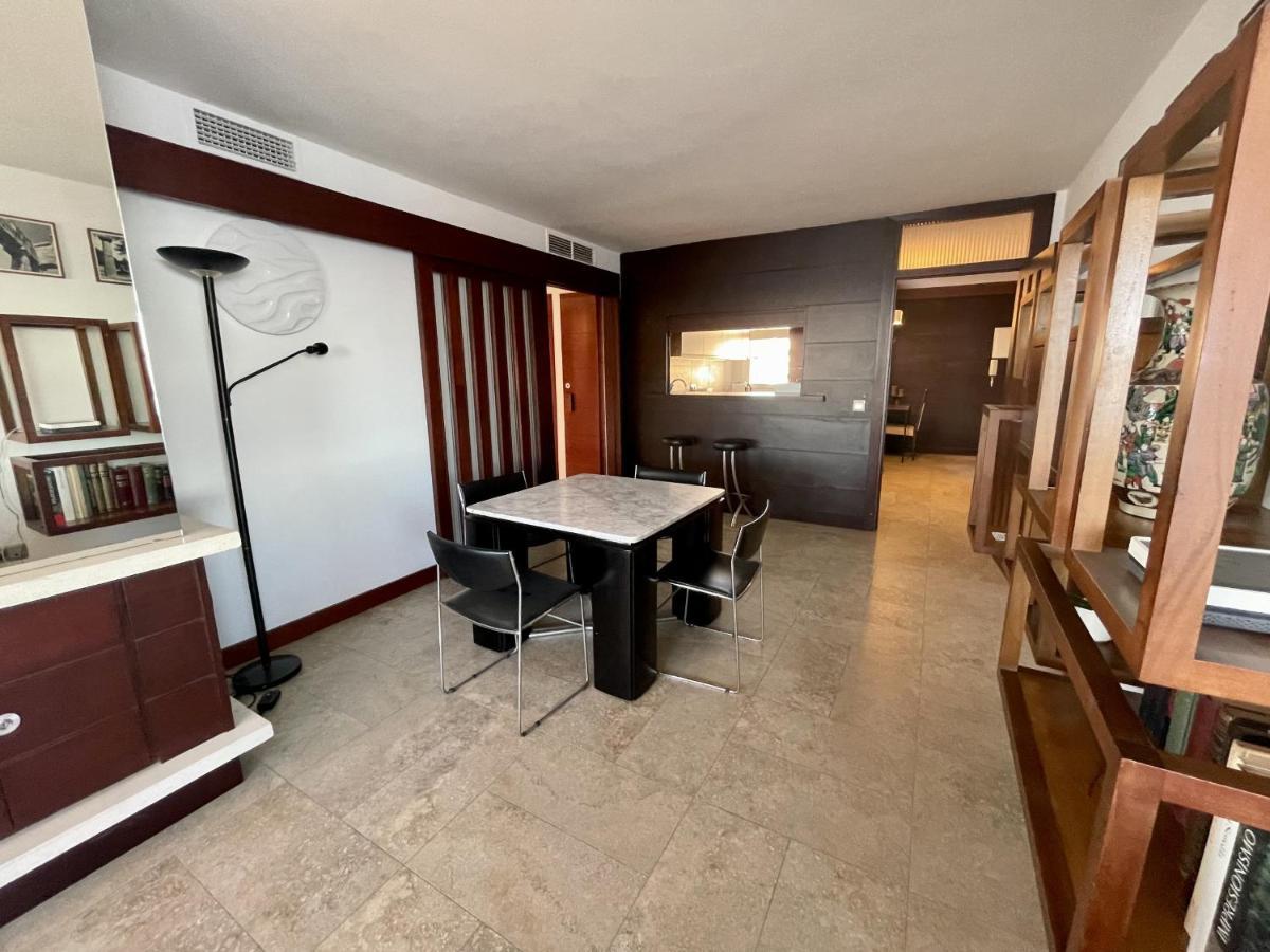 Exclusive Beachfront - Pool - Paddle - Tenis - Wifi - Aircon Apartamento