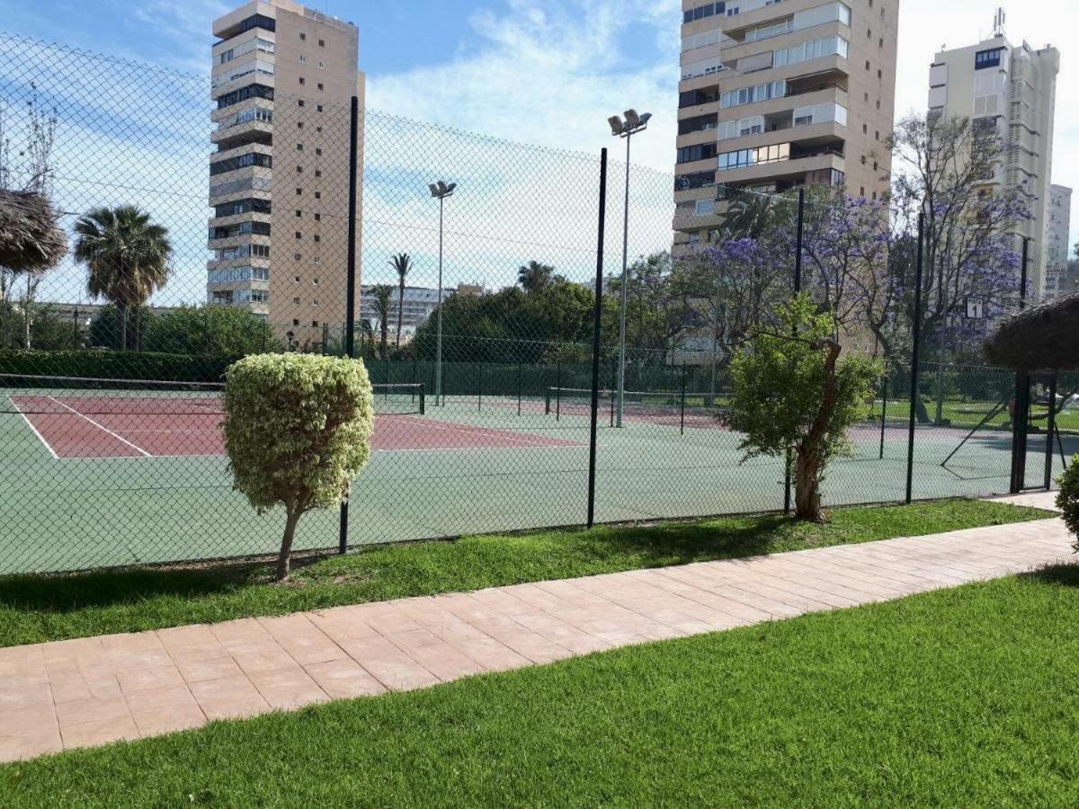 Exclusive Beachfront - Pool - Paddle - Tenis - Wifi - Aircon