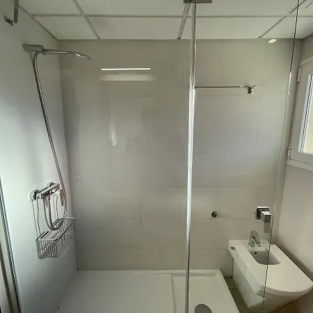 Exclusive Beachfront Apartment Torremolinos - Pool - Paddle - Tenis - Wifi - Central Aircon Buitenkant foto