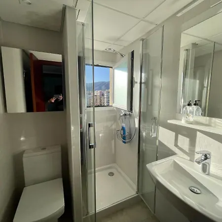 Exclusive Beachfront Apartment Torremolinos - Pool - Paddle - Tenis - Wifi - Central Aircon Buitenkant foto