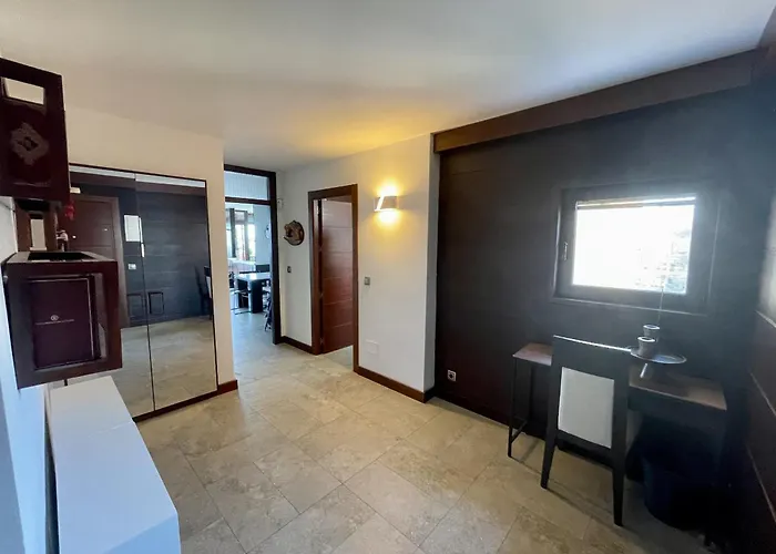 Exclusive Beachfront Apartment Torremolinos - Pool - Paddle - Tenis - Wifi - Central Aircon