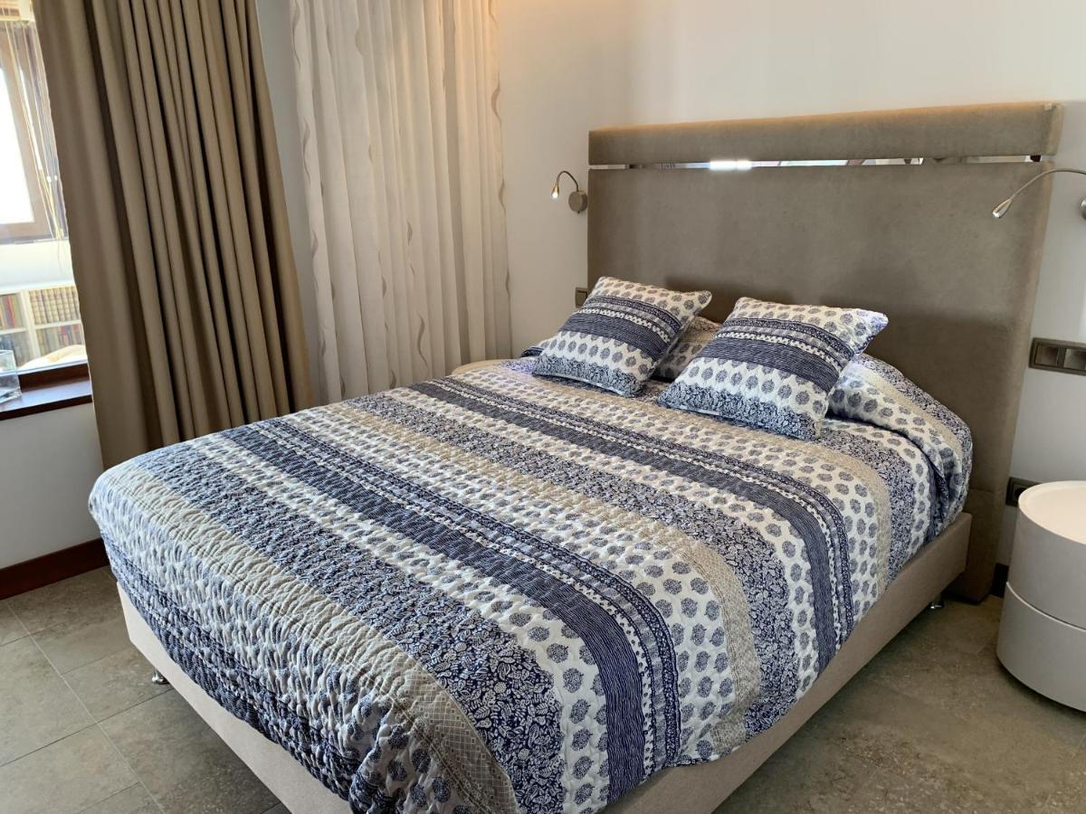 Apartment Exclusive Beachfront - Pool - Paddle - Tenis - Wifi - Aircon Torremolinos